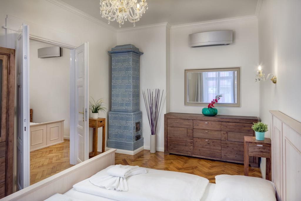 Dusni - Old Town Apartment Praga Esterno foto