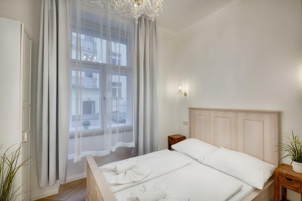 Dusni - Old Town Apartment Praga Esterno foto